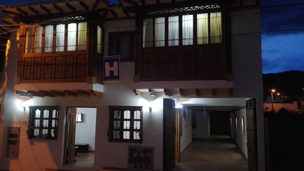 Apartahotel La Gran Familia Villa de Leyva Kültér fotó