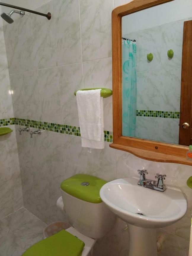 Apartahotel La Gran Familia Villa de Leyva Kültér fotó